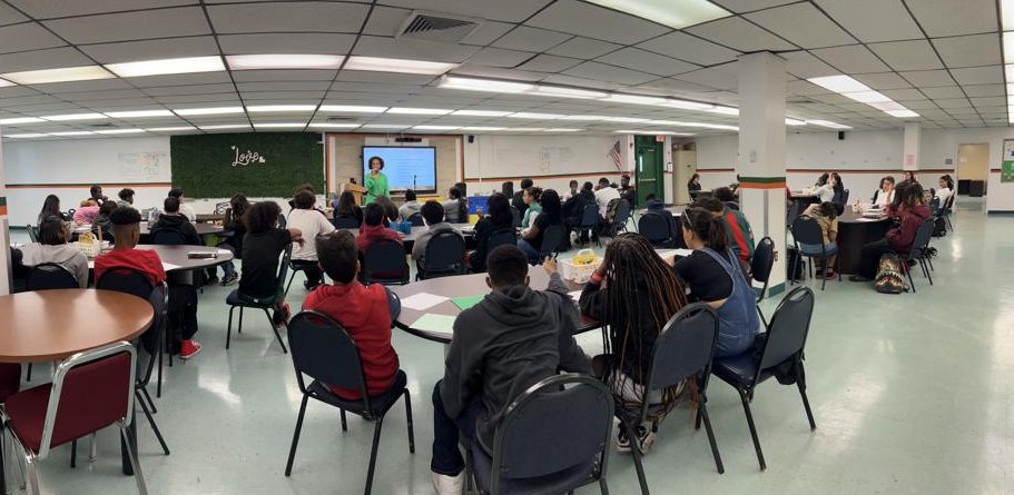 NadineMSmithh's tweet image. &quot;Tickled Pink About Reading 📚&quot; Literacy For All Ages presents READING SYMPOSIUM (SESSION 2) #studentsuccess #PBL #DataInformedInstruction #ReadingWorkshop @McArthur_HS @Mr_P_MCA @McArthur_BRACE @MCA_Hoops @sga_mca @abroomsville @tomi_adeyemi