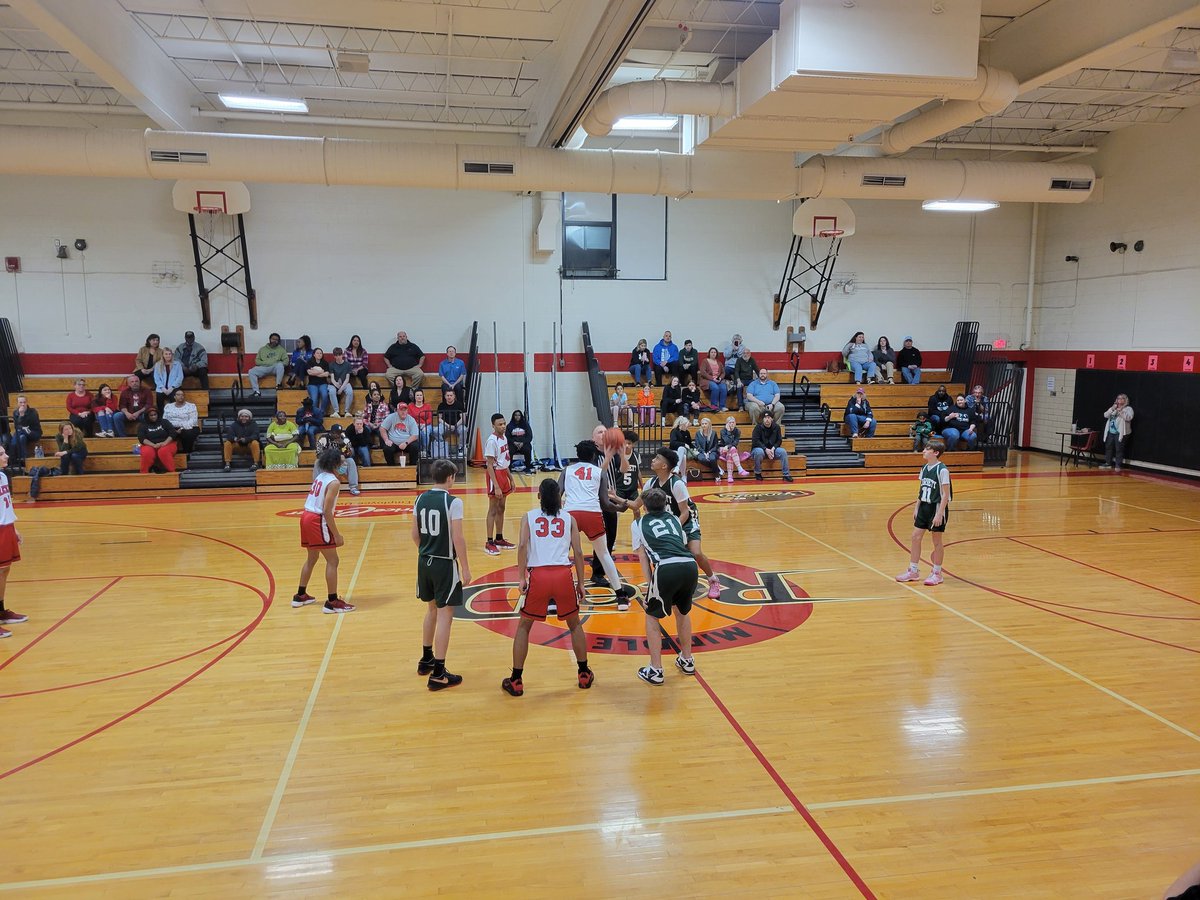 RichDameron's tweet photo. Had to come out for what I hope is the last athletic event held in the @ReedAcademy1 Beaver Lodge. Many special memories here! Vote #YesonS on April 4 so this school community can have a safer and upgraded facility with adequate space for fans to enjoy watching games. Go Beavers! https://t.co/J0eYimv68a