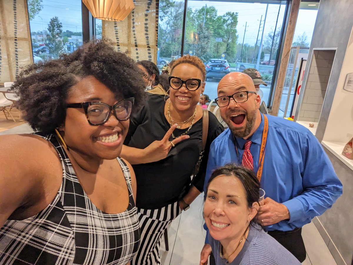 MissJ_ACE's tweet image. Enjoying #McTeacherNight with my Acemates!!!
Badabababa, @HumbleISD_ACE is LOVIN it!! 🤣🤣 #WeCanWeWill