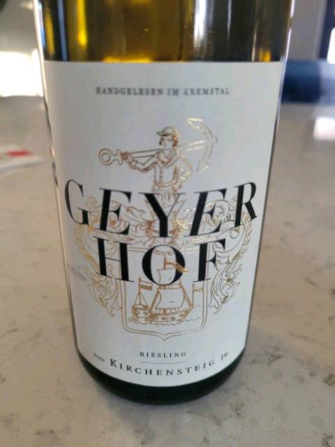 Impressive Riesling that is still a baby. The aromatics…. Wine from Geyerhof via Vivino: vivino.com/wines/170952368
