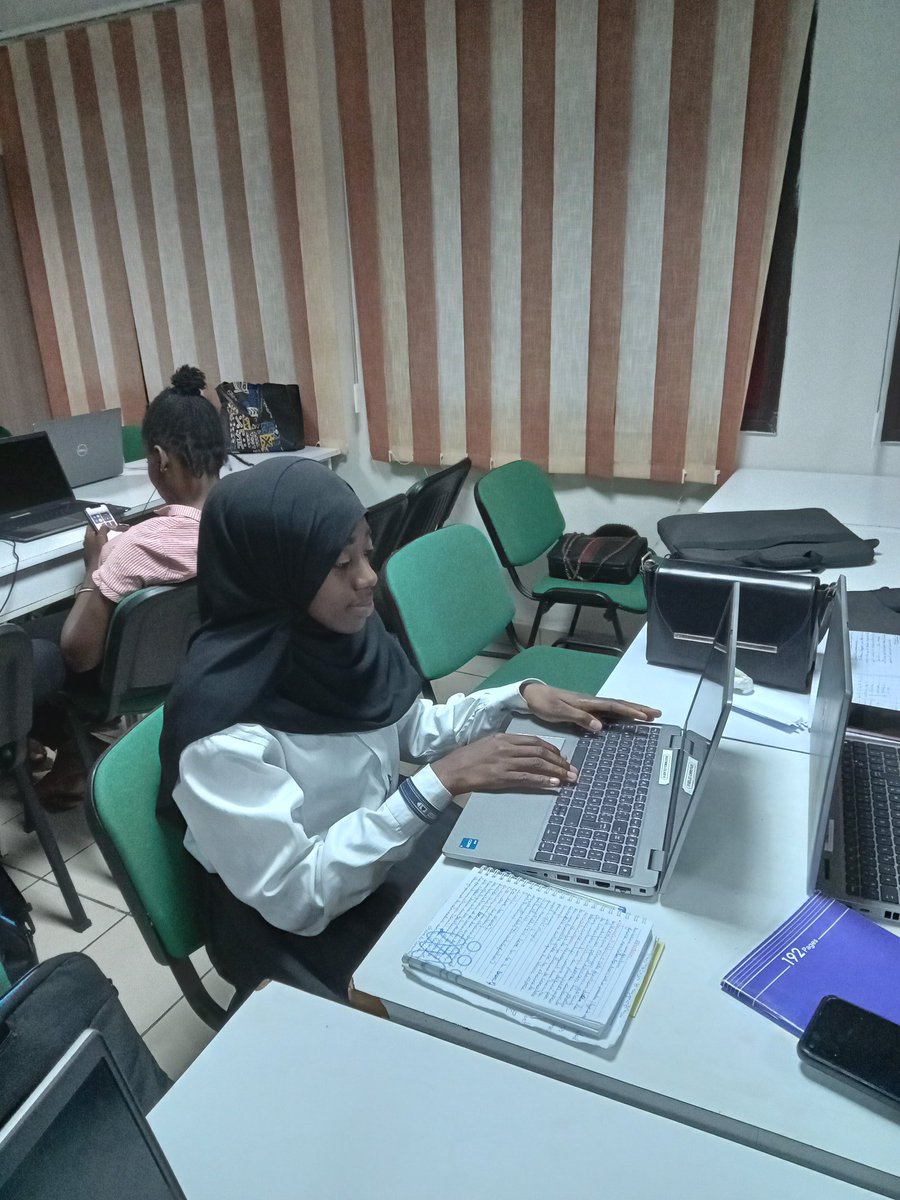 DagnogoSafiatou's tweet image. C'est la JIF. Cette année , le thème en Côte d'Ivoire c'est:  " Innovations technologiques et digitales: leviers d'inclusion sociales et économiques des femmes en Côte d'Ivoire".
Futur developer full stack 
 Le #digital au Féminin 
Merci #digifemmes #JIF2023