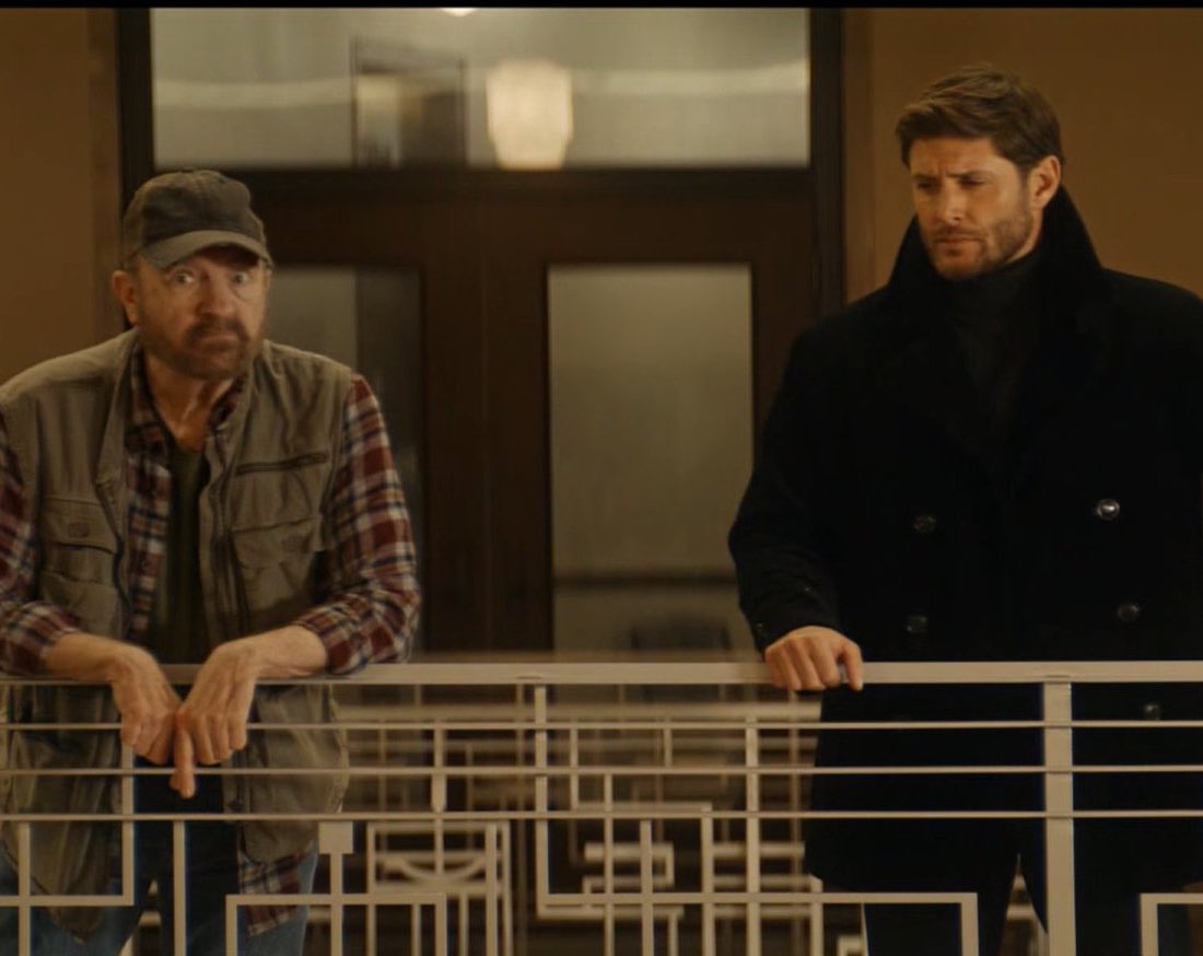 alwaysdeanw's tweet photo. dean and bobby            dean and bobby
in spn finale                     in tw s1 finale 
 #TheWinchesters https://t.co/yJjTIJRqvR