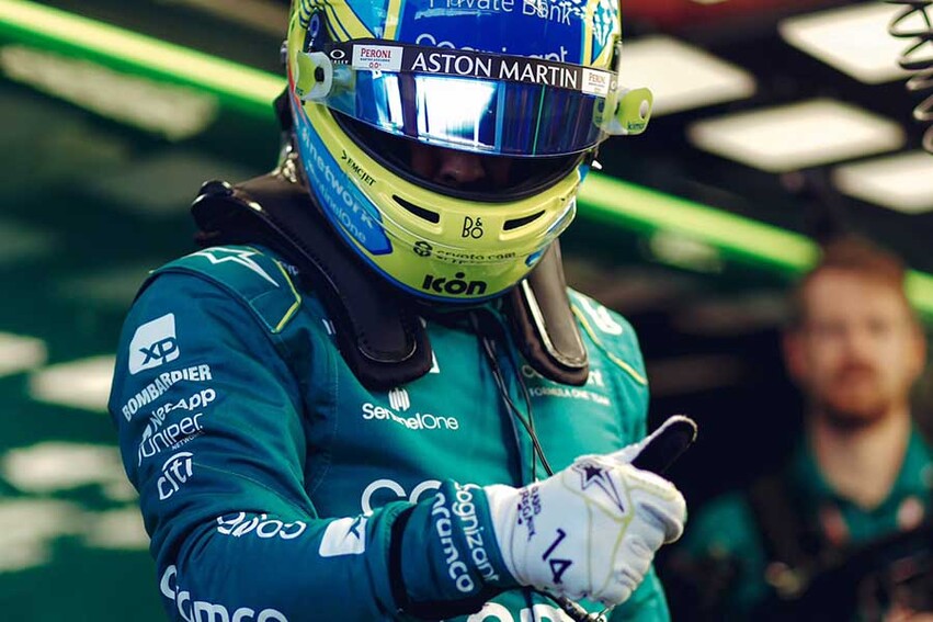 officialferdial's tweet photo. Si Alonso dio el 200% con monoplazas que no valían "un pimiento", con este Aston Martin que "huele" a sangre.... va a dar el 600% sin duda. https://t.co/h13XgnlKvF
