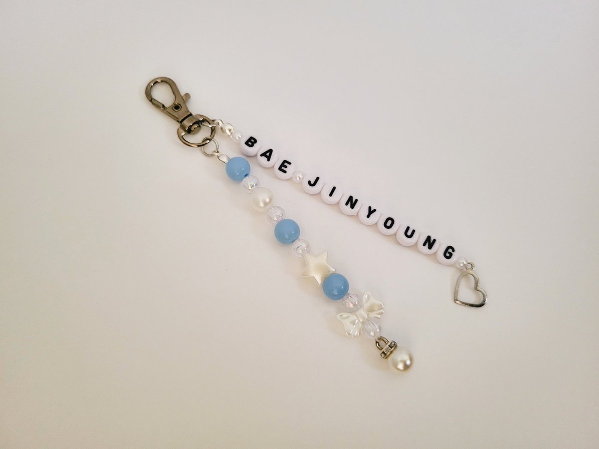 PeachWishShop's tweet photo. Be sure to check out our page on how to win two free tickets to CIX in Oakland🍑✨️🩷 Our keychains and phone charms are on sale now! 

#kpop #etsystore #txt #ENHYPEN #NCT #BTS #Twice #itzy #aespa #cix #ateez #BLACKPINK #ikon #StrayKids #treasure #dkb #giveaway https://t.co/RQrdiuz2YX