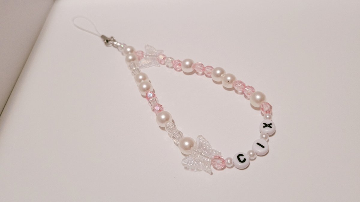 PeachWishShop's tweet photo. Be sure to check out our page on how to win two free tickets to CIX in Oakland🍑✨️🩷 Our keychains and phone charms are on sale now! 

#kpop #etsystore #txt #ENHYPEN #NCT #BTS #Twice #itzy #aespa #cix #ateez #BLACKPINK #ikon #StrayKids #treasure #dkb #giveaway https://t.co/RQrdiuz2YX