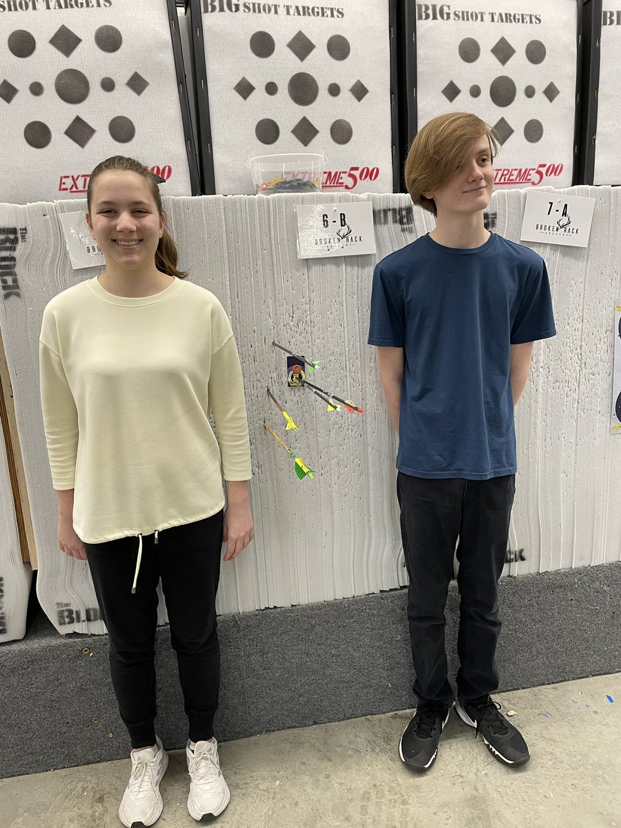 egrippa44's tweet photo. Brianna and Andrew were the first to hit the Fresh Rags buisness card this week at Archery Club. That means they win a Wolves Archery Club Tee. Thanks to Fresh Rags for sponsoring this week’s challenge! #BrokenRackArchery #FreshRags #WolvesArcheryClub Great shooting guys! https://t.co/rBVTKO2gcM