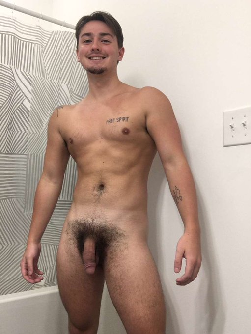 Smiling because you’re about to put your face in my hairy cock 🍆 🥵 https://t.co/6qJh3287DP