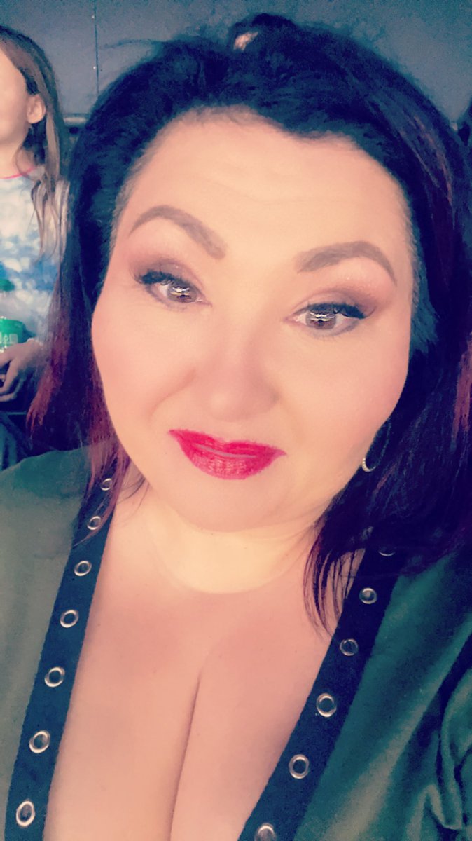 MMCounselorLife's tweet photo. Selfie Race 2! #RODEOHOUSTON https://t.co/J7BmBdSgoE