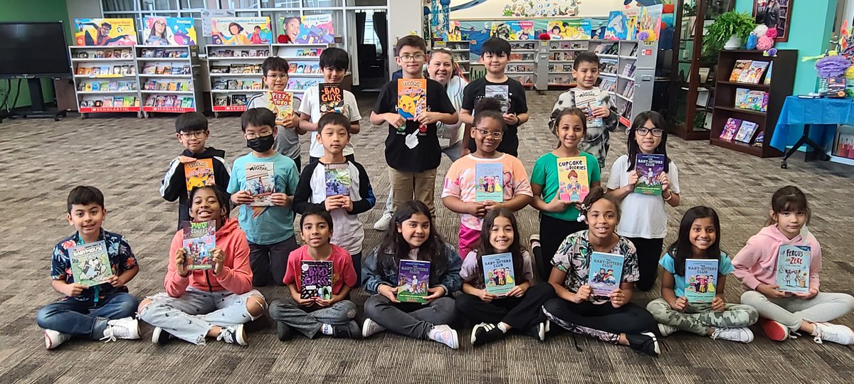 WoodardCFISD's tweet photo. The #ALLINWolfpack 3rd  graders promote @Scholastic Book Fair @CyFairISD #CFISDSPIRIT for the #ReadToTheFinalFour @MFinalFour #MFinalFour Reading Challenge. @croftlovesbook1 @suebrenz @jesmcallister @MrsNgo04 @KGrahmann @Woodard_Counsel @ReubertaBitz @MrsClevenger1 @KHOU https://t.co/bC8GU8SSBF