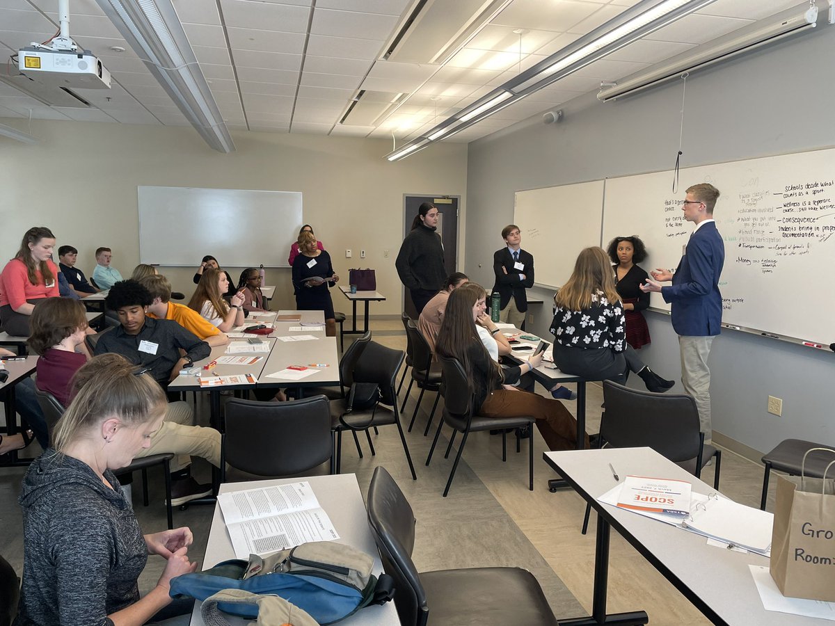 AndreDarnellSr's tweet photo. Students were involved in a mock board hearing and a group debate on some policy recommendations for TSBA. Great time!! #scope23 #jmcsswinning #Belmont https://t.co/KZpi9Ke1sy