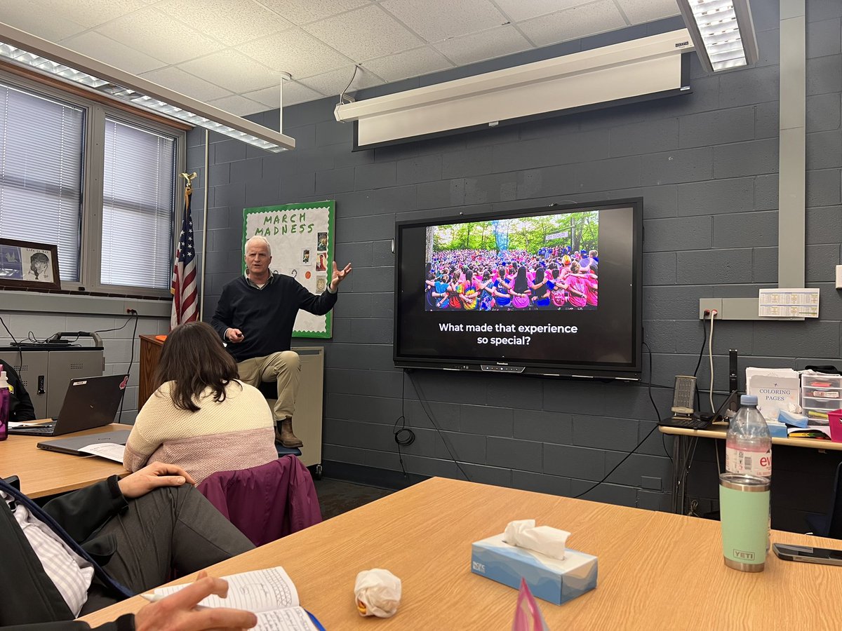 DrHeidiWeeks's tweet photo. A big thank you to @DrDougBolton for his amazing presentation and work session with us on Monday !  #weareitasca10 @d10itasca #pauseandponder #connections #belonging https://t.co/YeLrNCsdg1