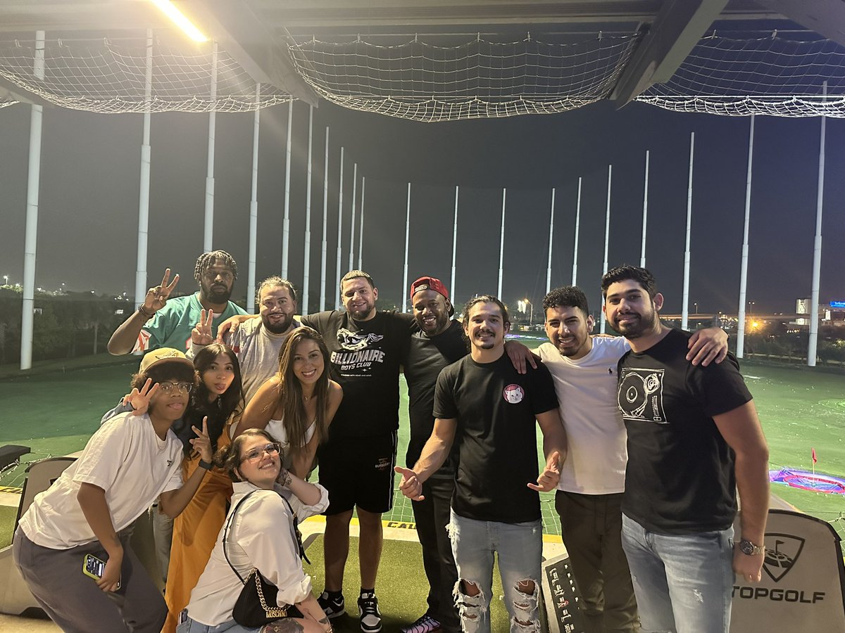 Emmanuel Franque (@emmanuelfranque) on Twitter photo Happy employee appreciation week to my amazing biscayne team !! Everyday is your day. Lots of accomplishments and achievements with this squad. Grateful to be their leader 🔥🔥🔥 #OneFLA #LifeAtATT <a href="/_msMelanieM/">Melanie Martin</a> <a href="/PettyJamaal/">Jamaal Petty</a> <a href="/mrsuarez13/">mrHsuarez</a> <a href="/eniggemann/">Enrique Niggemann</a> Happy employee appreciation week to my amazing biscayne team !! Everyday is your day. Lots of accomplishments and achievements with this squad. Grateful to be their leader 🔥🔥🔥 #OneFLA #LifeAtATT <a href="/_msMelanieM/">Melanie Martin</a> <a href="/PettyJamaal/">Jamaal Petty</a> <a href="/mrsuarez13/">mrHsuarez</a> <a href="/eniggemann/">Enrique Niggemann</a>