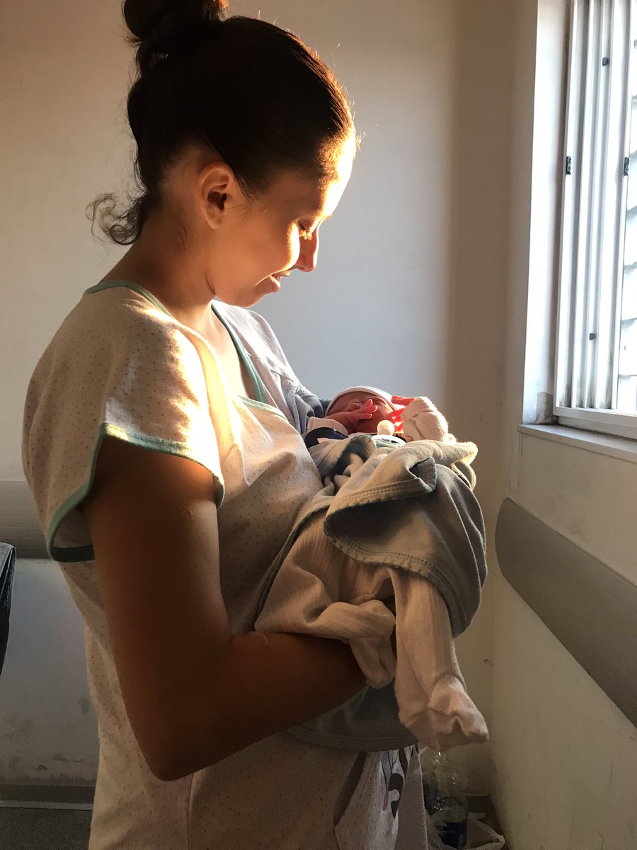 Matiasgaell's tweet photo. Vengo a presumir a mi hermosa familia y su nuevo integrante. Bienvenido Mateo Gael❤️🥹✨😍 https://t.co/pfLFbxhlH5