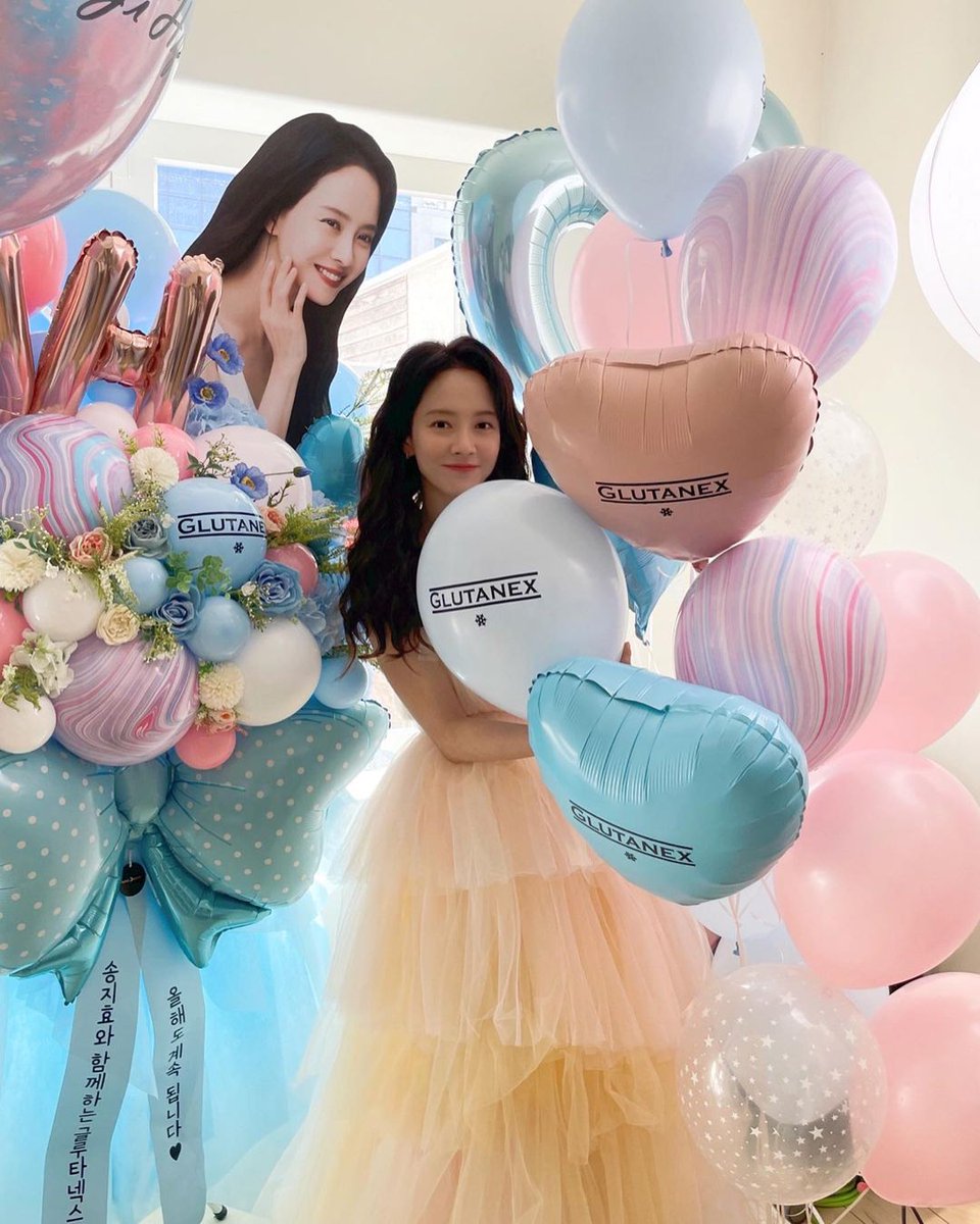 Help, she looks so ethereal 😵😳🥰😍🧚‍♀️
#SongJiHyo #송지효 
ig: <a href="/my_songjihyo/">송지효</a>