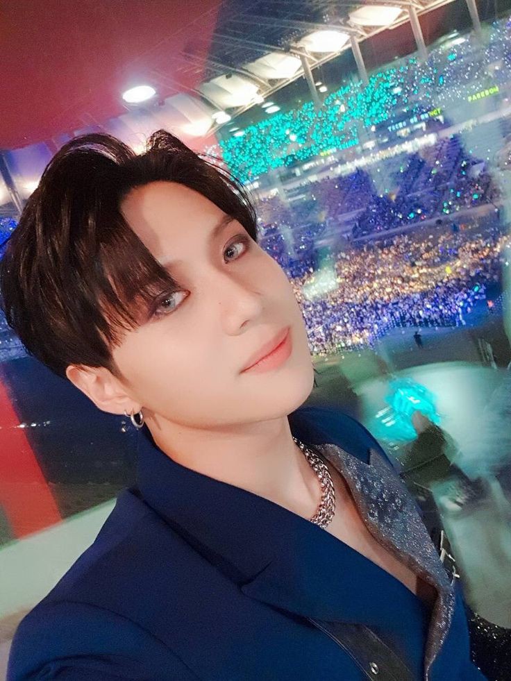 fragilora's tweet photo. ㅤ
ㅤㅤㅤㅤㅤ #aboutkoco
ㅤㅤㅤㅤ 𝑚y 𝑐olor 𝑖s 𝚋lue.
ㅤㅤ https://t.co/lQSUIZTQL0