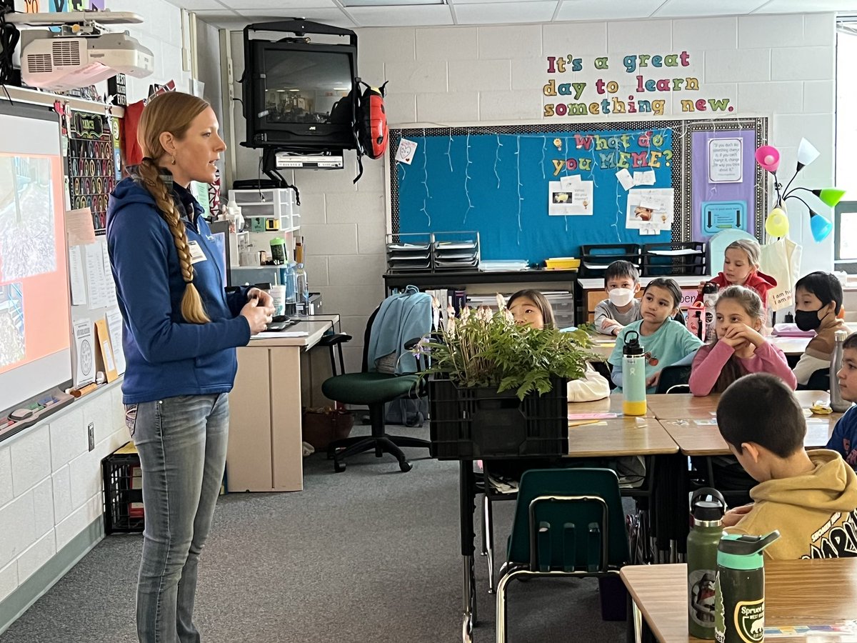 OwensOgres's tweet image. Another expert came to visit! A huge thanks to Caitlin from @MerrifieldGC for teaching us all about native plants. We love your suggestions for our shade garden and can’t wait to design a solution to help prevent erosion. We love our VA Bluebell. #learningshouldbefun