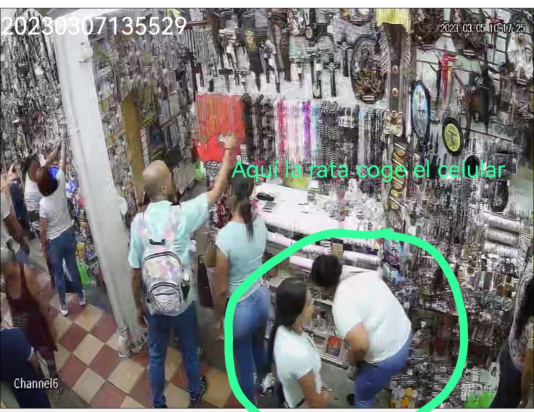 Santiag34314028's tweet image. Hago una denuncia pública de un hurto cometido en Buga Valle del cauca (A dos cuadras de la basílica) todos los que están marcados de verde son cómplices del hurto 
CUIDADO CON ESTAS RATAS
#hurto #Tendencia #bugavalle