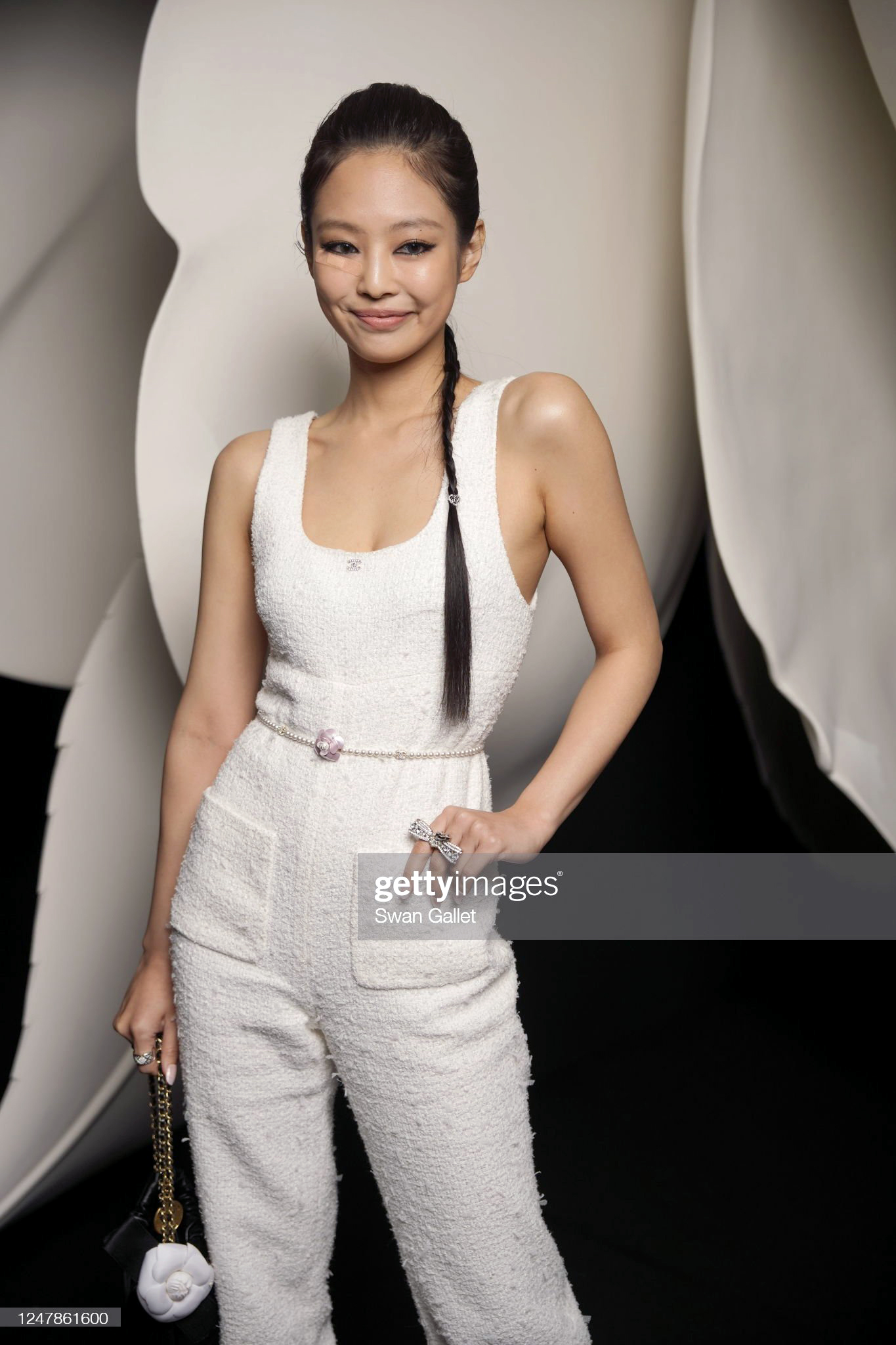 X-এ Getty Images Entertainment: Jennie attends the Chanel Fall