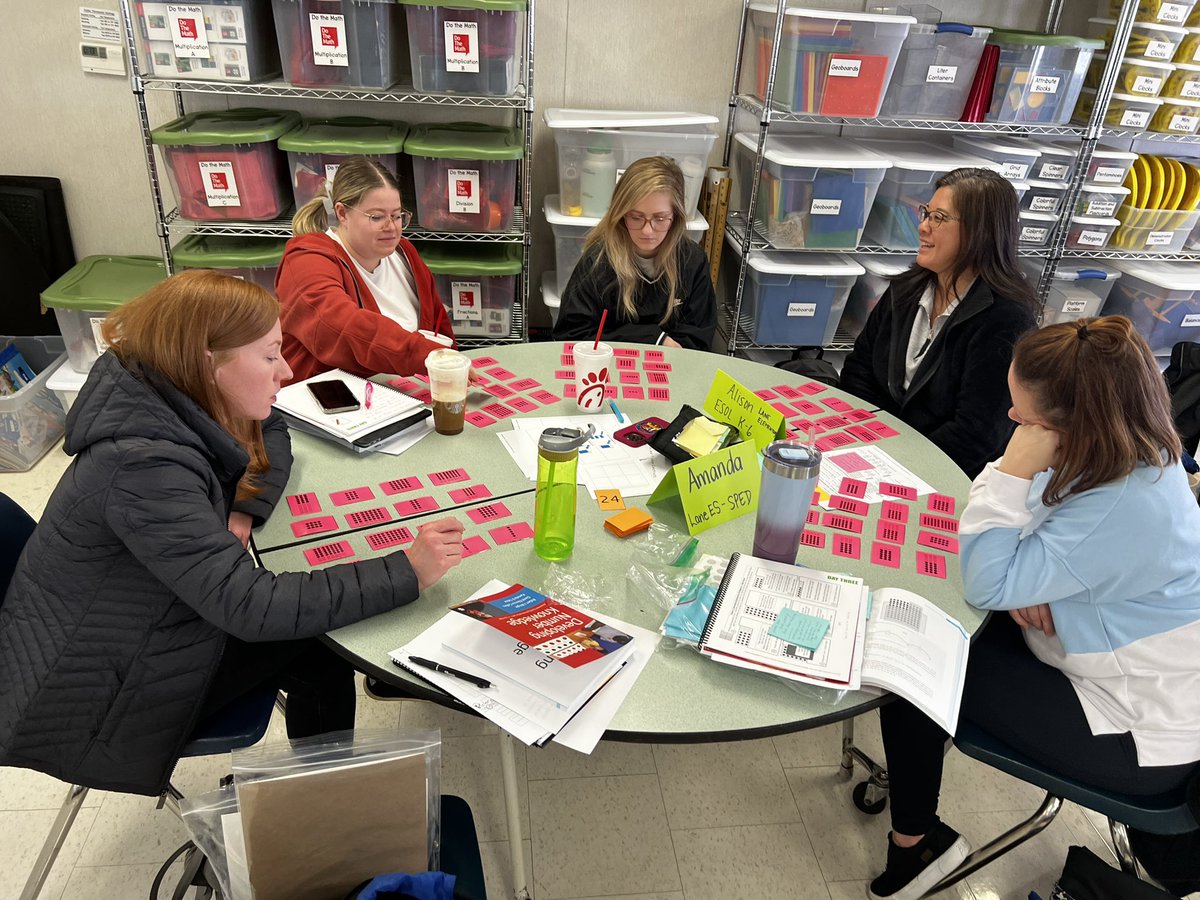 WendyWall_Math's tweet image. AVMR Course 2 participants explored phases of multiplication and instructional activities. Composite units of #mathjoy! #quickdraw #arraybingo #rollinggroups @MathematicsFcps @USMathRecovery Special thanks to @FairhillES for hosting! @MtVernonWoods @BullRunES @FCPSLaneES