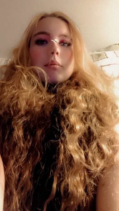 #curlyhair https://t.co/1TP6UD8XPw<a href="/tag/curlyhair"class="tags">#curlyhair</a>