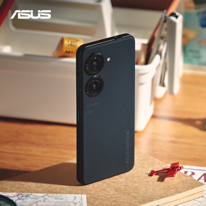 ASUS's tweet photo. Stand out, anywhere.
#Zenfone9 #CompactSizeBigPossibilities