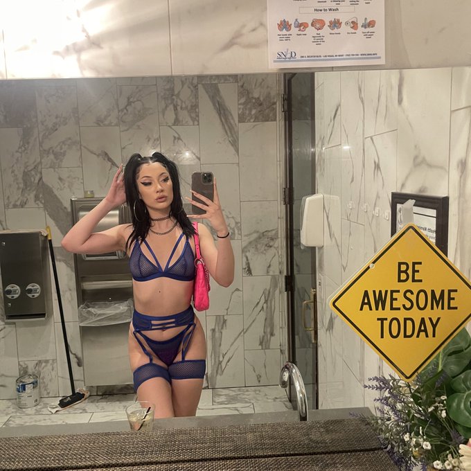 back on my bully 💕💕💕 I MISSED THIS SHIT https://t.co/ngpqNMSUQv