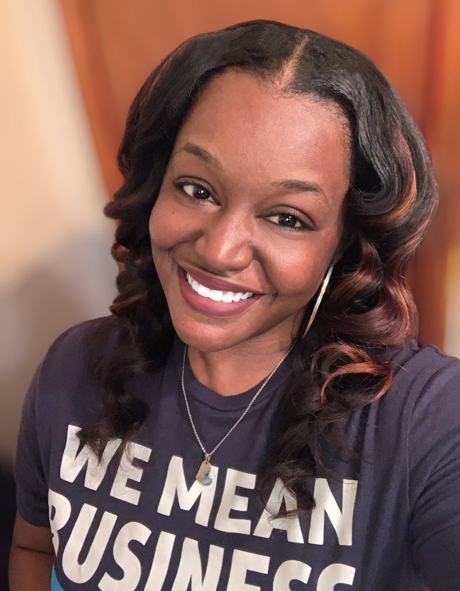 LaShandra_Jo (@ljohnsn5) on Twitter photo Meaningful Monday…AT&T Colors! #EAW23 #LifeAtATT #WhatTheTech #MBCGoodStuff #MightyMemphis #SunShineCity #BrightSquad <a href="/Memphis_CC/">Mighty Memphis</a> ☀️✨🧘🏾♀️👩🏾💻 Meaningful Monday…AT&T Colors! #EAW23 #LifeAtATT #WhatTheTech #MBCGoodStuff #MightyMemphis #SunShineCity #BrightSquad <a href="/Memphis_CC/">Mighty Memphis</a> ☀️✨🧘🏾♀️👩🏾💻