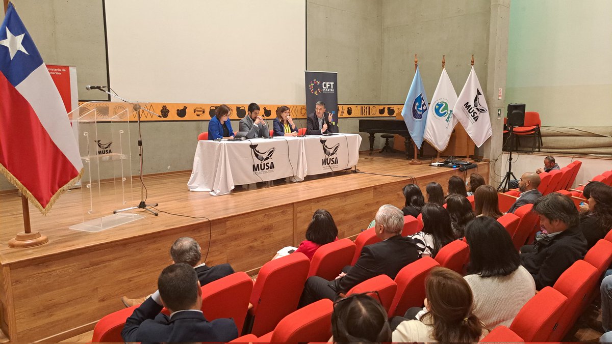 CFTValparaiso's tweet photo. Este martes, en la antesala de la conmemoración del #DiaInternacionalDeLaMujer desarrollamos junto a la @SubseEdSuperior el conversatorio sobre Igualdad de Género en la Educación Técnico Profesional https://t.co/0DaPweyiXJ