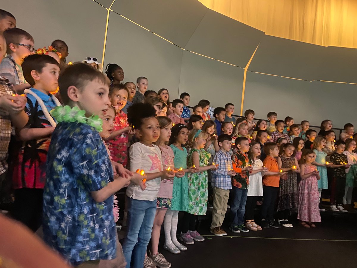 RoadrunnerROCKS's tweet photo. RV 1st Graders Rock the house with their “Beach Days” concert!  What a fun performance! Great job!
#weschools https://t.co/OdabMo21XQ