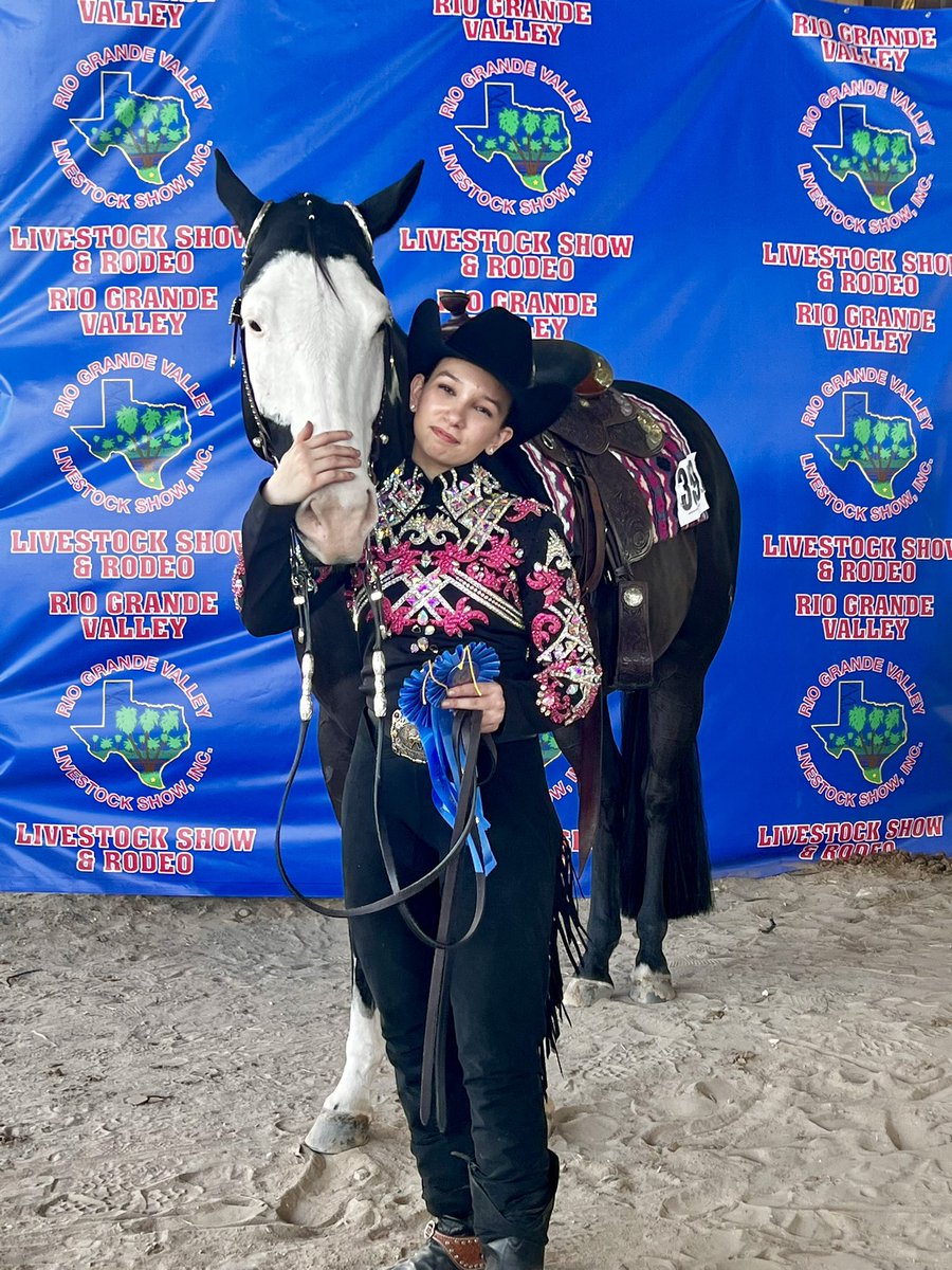 rfluegel's tweet photo. 2023 Grand Champion in the 18 & under lope division at #RGVLS. Glad she stepped up to the challenge with her horse, Jackson as she represented @FFA_Memorial @McAllenMemorial and @McAllenISD Congrats, Jordan!!! @kwfluegel https://t.co/g1kNKXTfat