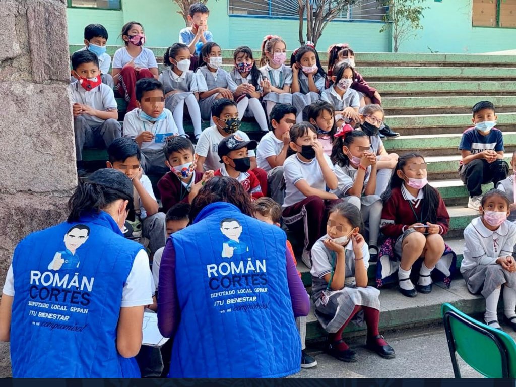 RomanCortes_Mx's tweet photo. ¡Nuestros ojos merecen todo nuestro cuidado y atención! Por ello apoyamos a nuestros niños y esperamos que haya sido de su utilidad esta #JornadaVisual orientada a mantener su salud ocular. #CuidaTusOjos #PrevenciónDeLaVisión #JornadaVisual. https://t.co/Y7YPzfdCrh