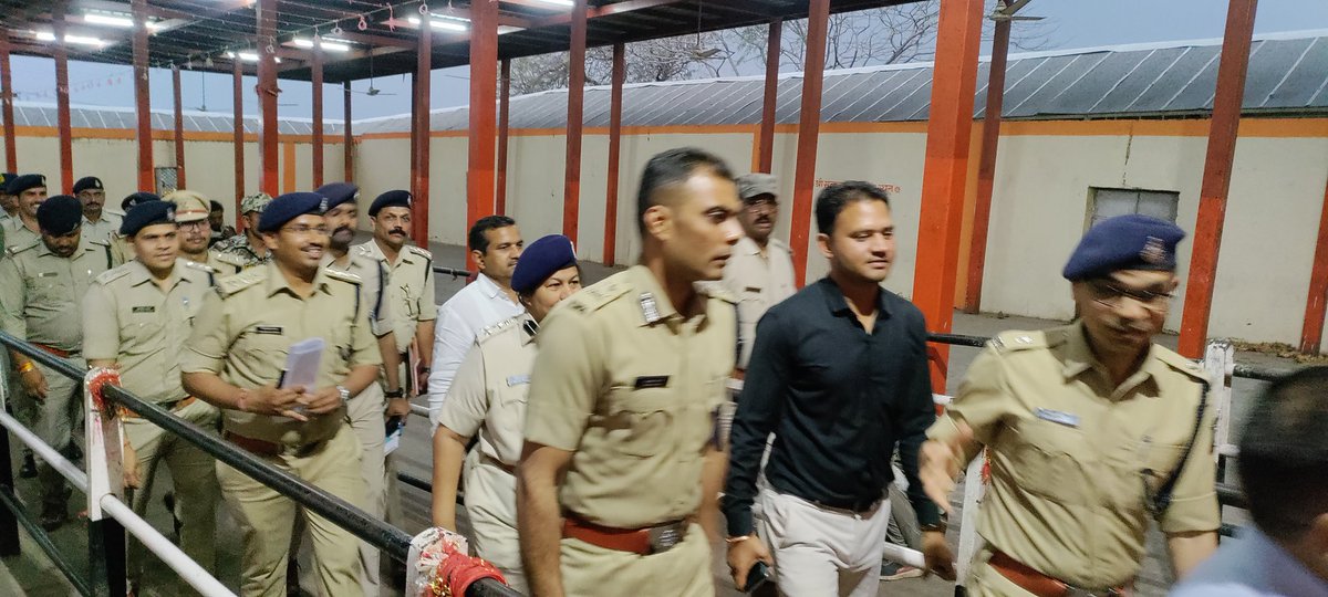 UbesKhan's tweet photo. @SpSehore @CMMadhyaPradesh @mohdept @DGP_MP @IGP_Bpl_Rural @MPPoliceDeptt https://t.co/dK6t0F9ySv