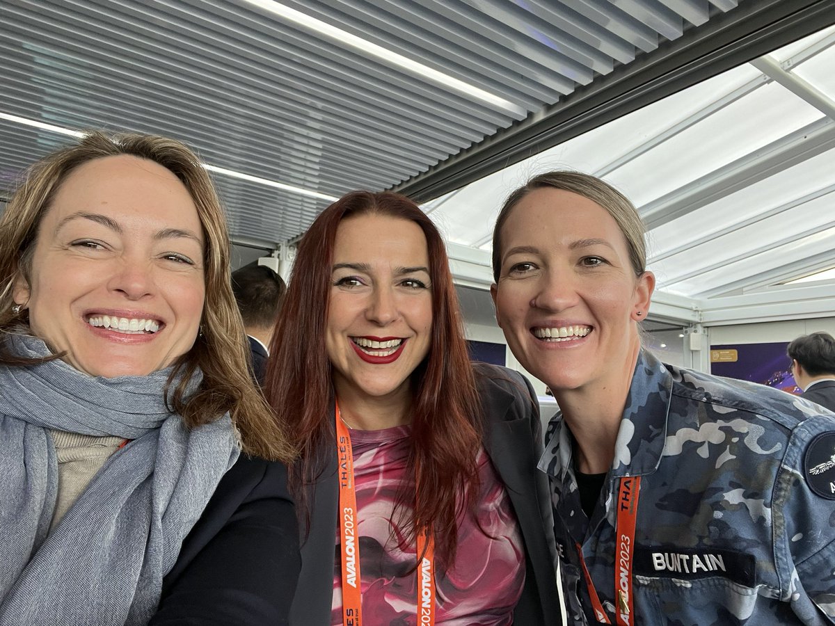 Happy #IWD2023  to <a href="/TashSR/">Natasha Rawlings</a>  and all the great women at Quasar - growing in numbers every day ! Also to our partners and friends <a href="/CSIRO/">CSIRO</a> <a href="/SaberAstro/">Saber Astronautics</a>  and Defence Space Command !