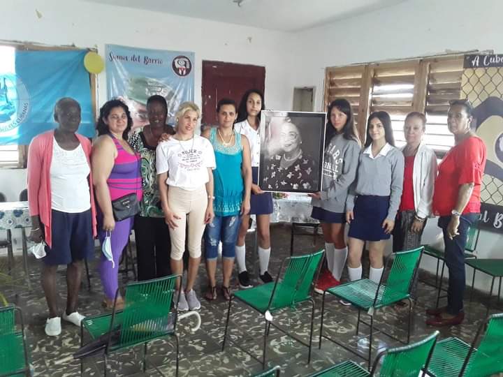 gonzalez_meilys's tweet photo. Cuadros de la FMC reconocen a Delegadas del Poder Popular como parte de las actividades por el 8 de marzo. #JuntarYVencer  #MejorEsPosible #YoVotoXTodos #JagueyEnVictoria #MatancerosEnVictoria  @SuselyMorfaG @IvnMtnezIzqu1 @PomaresCardena2 @SunyGarca1 @yoledsy  @AmppGrande https://t.co/XeZIeBKmuM