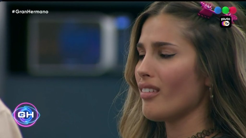 ElLauchaOkey's tweet photo. LLORA. CHICOS. LLORA #GranHermano https://t.co/MrLLC64eJG
