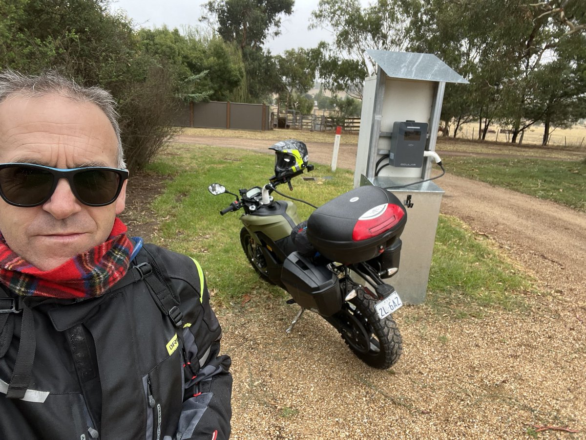 stevefuery's tweet photo. A new #EVcharger in Mansfield to try on the way to #FullyChargedSydney . Nice work Exploren! 
@FullyChargedShw @AEVA_National https://t.co/BF0pIjjr9E
