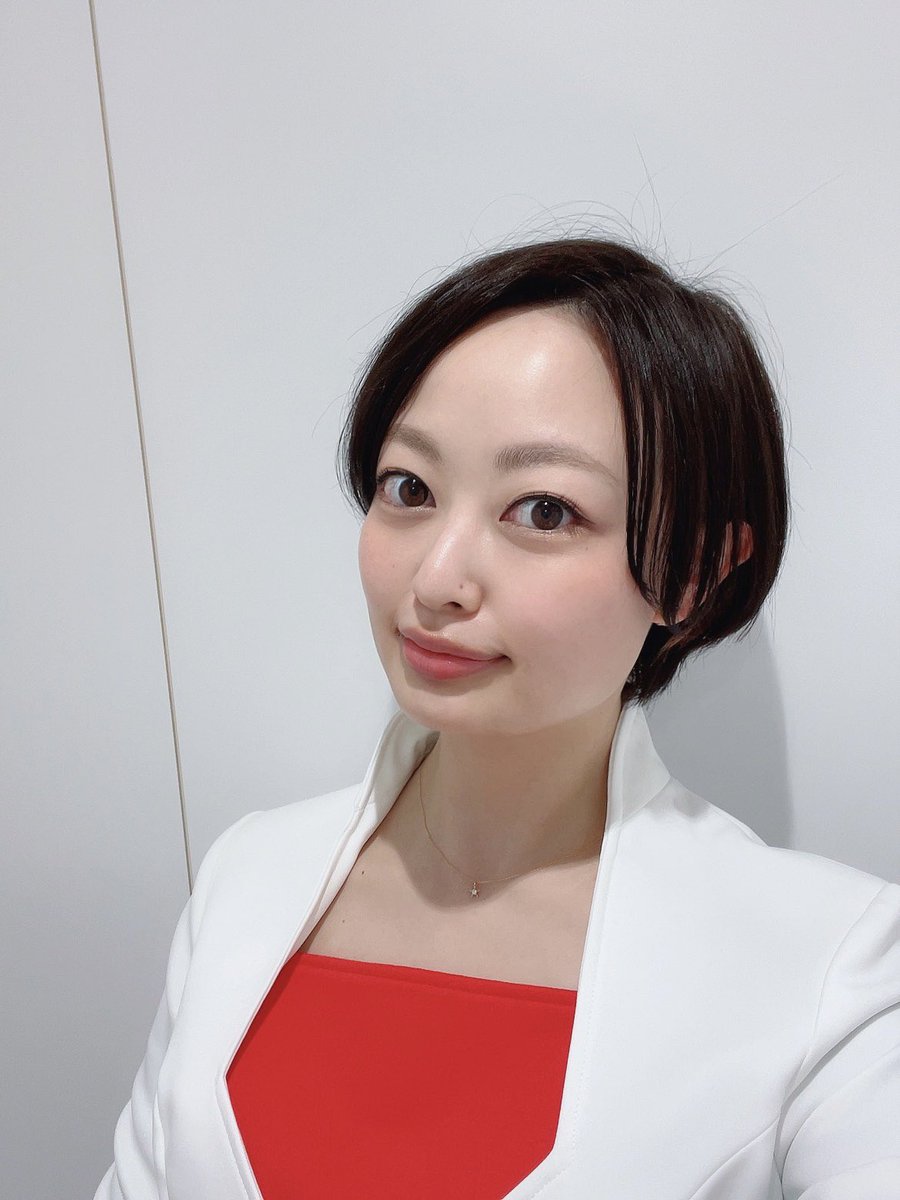 natsume_nao's tweet image. 本日の衣装は…！
あーかー✌🏻🍎❤️🍓🚗

#幕張メッセ 8ホールにおります✨
#GrindingTechnologyJapan2023(長い)
#GTJ #GTJ2023 にて、
今日から3日間！
クライアントさんが
いい出逢いが出来る様に頑張ります💪🏻🔥
