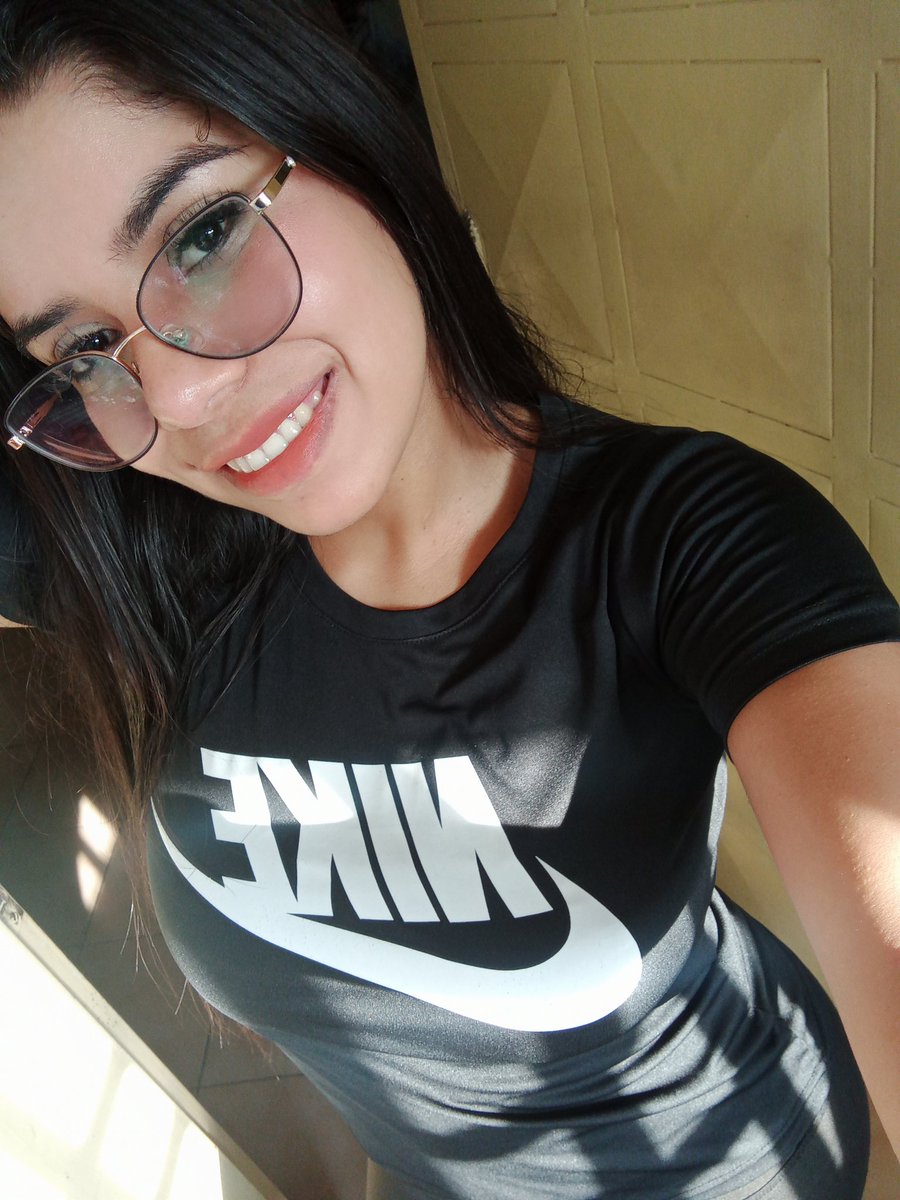 yendradas's tweet image. Mira quién llegó 
Soy yo
El dueño del party #PapiArca 

Volvimos 🤌🏾🏋🏾‍♀️
Y espero volver a darla como hace 5 años la super di 🥲
Yo se que si puedo porque nosotros los negros somos super fuertes y ágiles 😌🤣