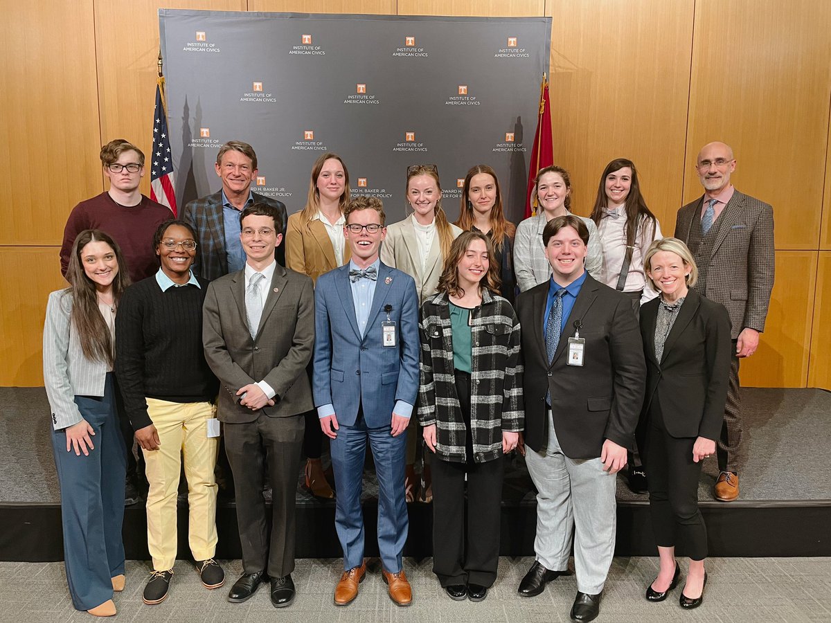 UT_President's tweet photo. Great evening with these legislative interns from across the state. Thank you @arthurbrooks for inspiring them. #EverywhereUT https://t.co/a7b80iCK3A