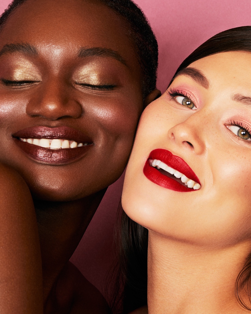 BossyBeautyInc's tweet photo. Celebrating #WomensHistoryMonth by loving on your tribe of fierce women.
Tag a friend below and let her know you’re sending her a medal for being amazing 🏆
#bossycosmetics #lipbybossy https://t.co/VZ6ZtaNlIX