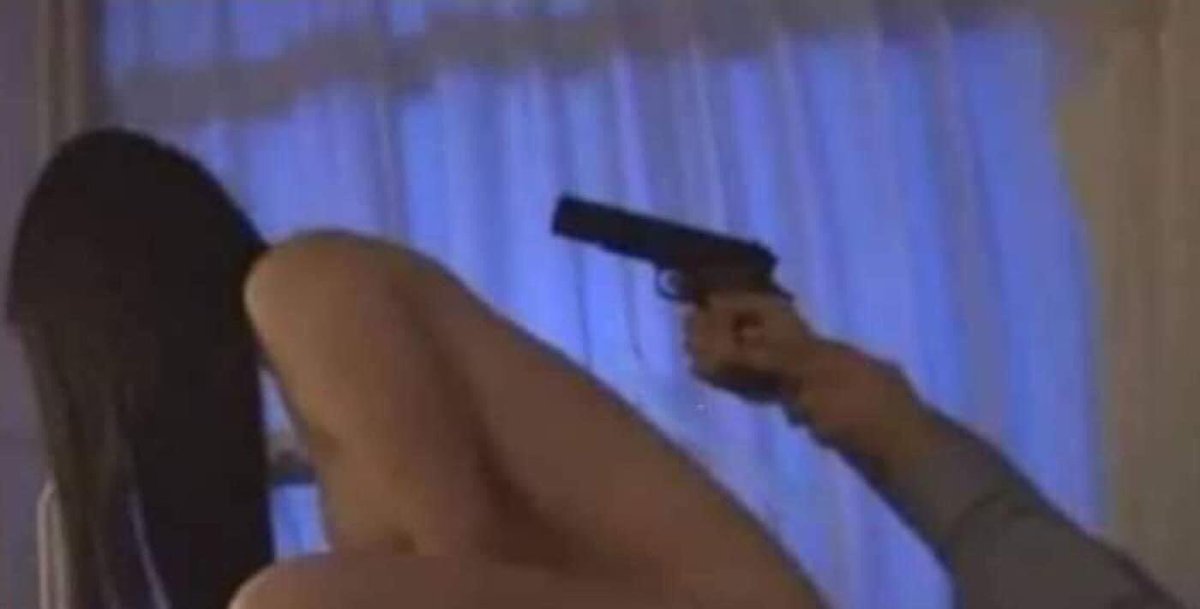 Quando ela tá cavalgando há apenas 2 minutos e começa a reclamar q os joelhos está doendo