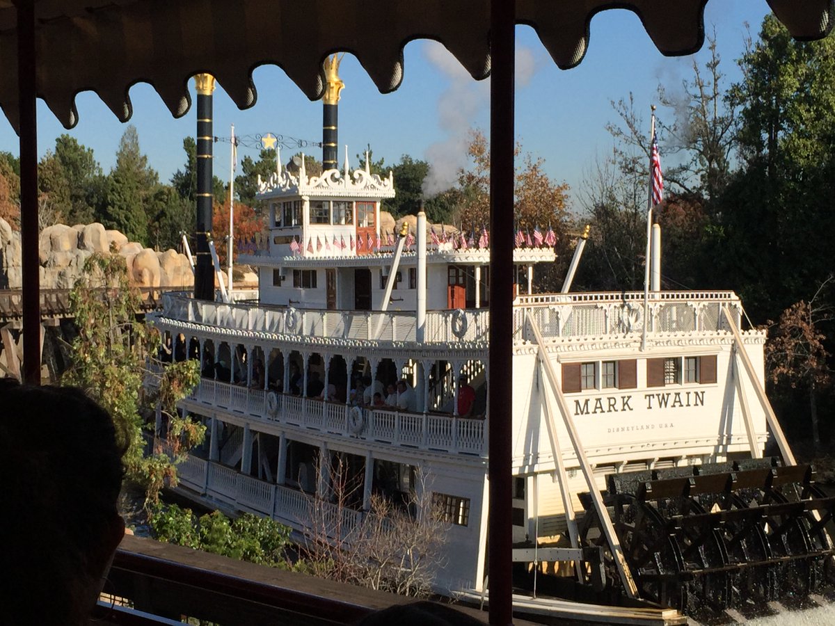 #PictureOfTheDay
The #MarkTwain on the #RiversOfAmerica, as seen from the #DisneylandRailroad. Part transportation, part sightseeing tour, part storyteller, the steam-powered craft help to set the mood for your day at #Disneyland Park, along w/ the vehicles on #MainStreetUSA.