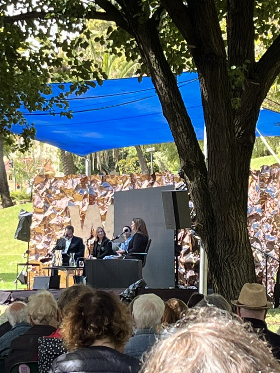 Fascinating insight dangers of defamation laws in suppressing information that the public should know & the personal cost for a journalist in reporting a story. Thank you @adele_ferguson, @Milliganreports and Eve Thompson. #theperilsofpublishing #AdlWW #Adelaidefestival