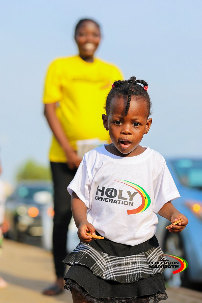 THEHOLYGENERAT1's tweet photo. On Ghana's Independence which is the 6th of March, we marched the streets of Accra to distribute FREE copies of the perfection manual- Herald of Glory Devotional.
It was impactful and exciting as we blessed people with the truth of the Gospel.
#HolyGeneration https://t.co/khnEVZ8vT6
