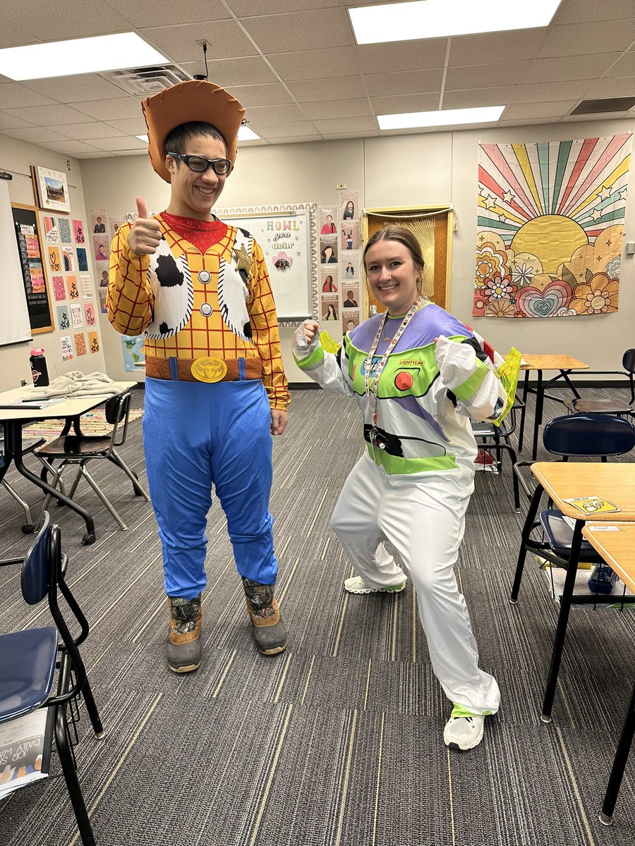 Name a better duo than this! 🤍 <a href="/Rockstars_BHS/">Miss Ishii</a>