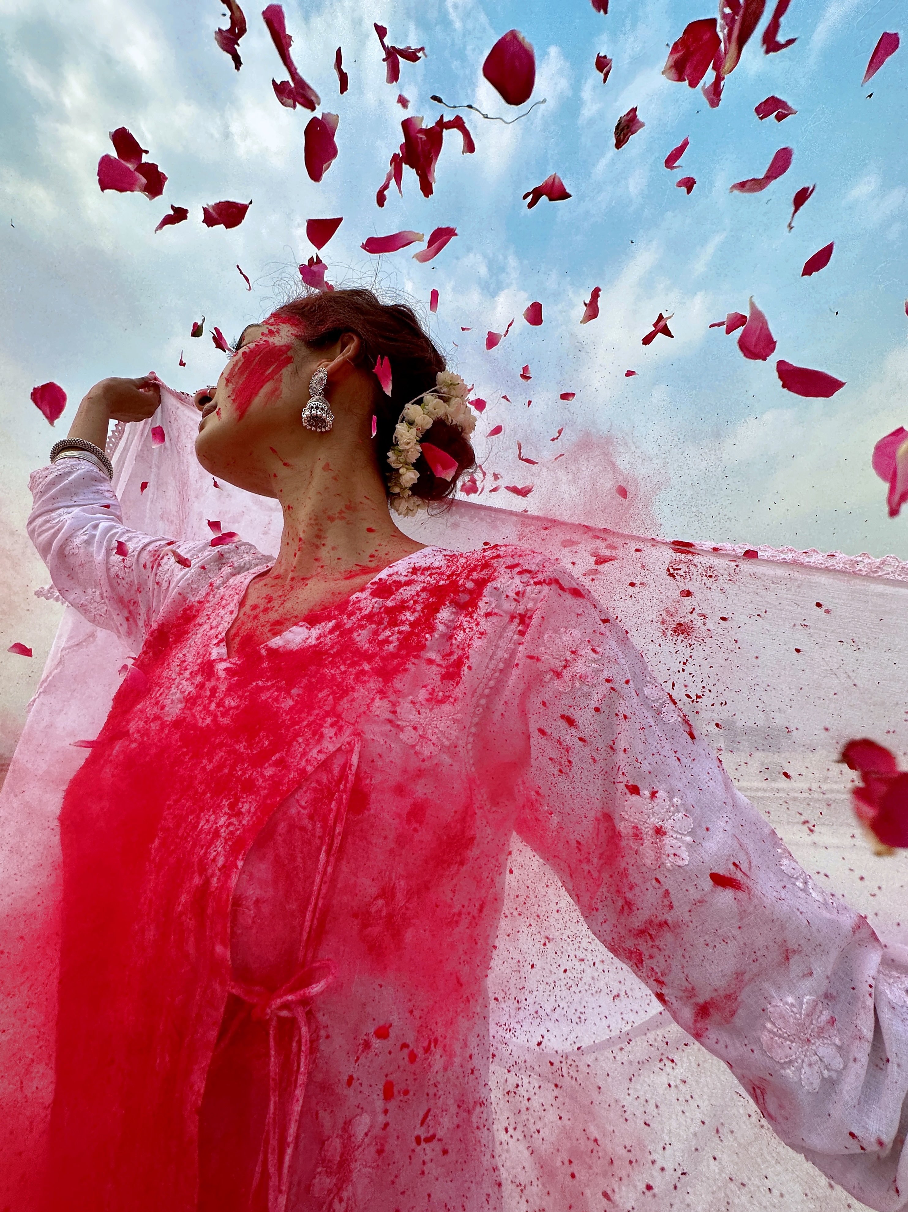 tim-cook-on-twitter-happy-holi-to-all-who-celebrate-thanks-to