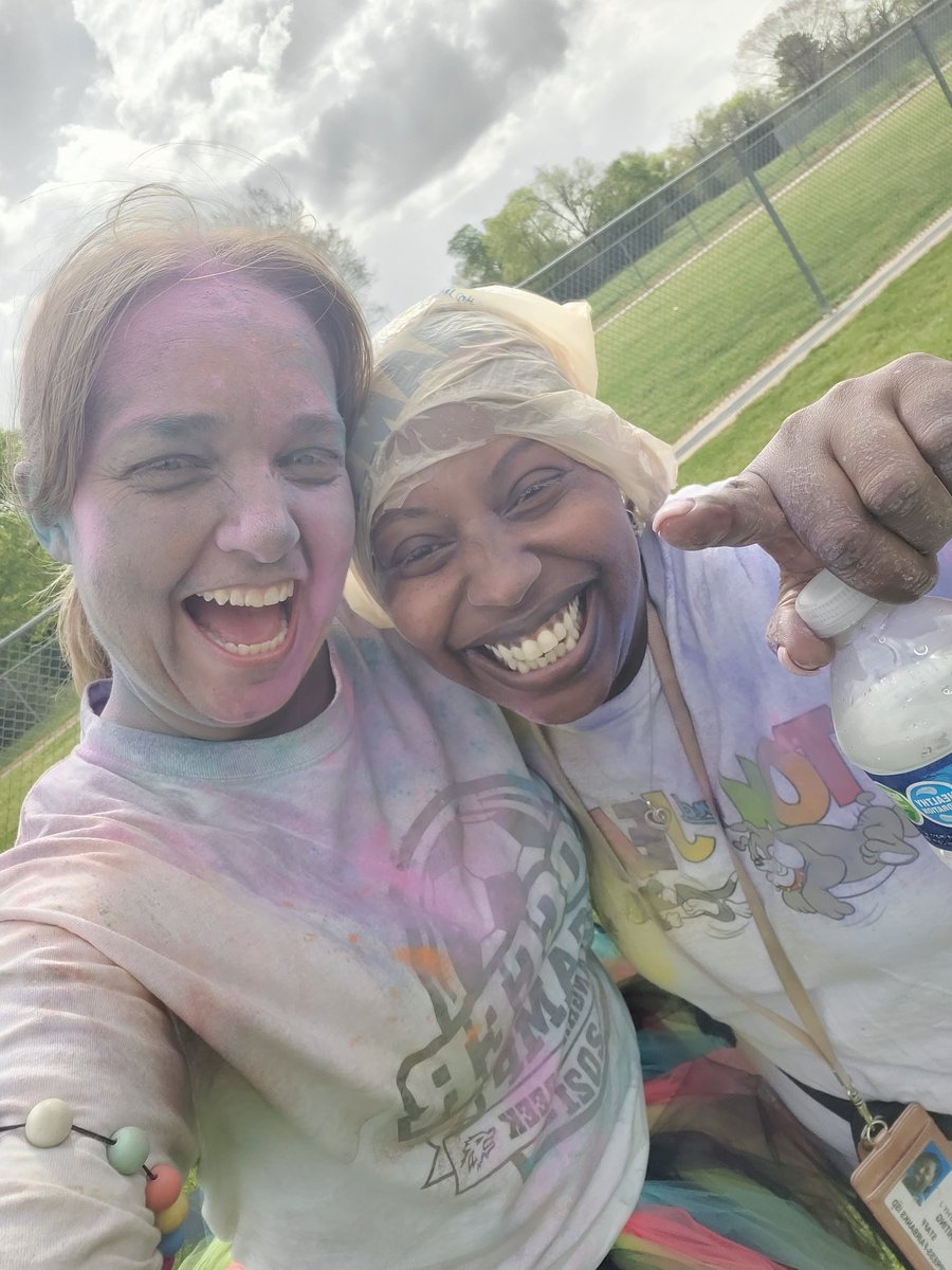 So much fun at Kahla's first ever Color Run! The students had a great time...and the staff...see below for results! LOL! <a href="/kahlams/">Kahla Middle School</a> #everyknighteveryday <a href="/joshuadan/">Joshua Carroll</a> <a href="/Denishia_Nick/">Denishia Nickerson</a> <a href="/AlexMeyer1206/">Alexandra Meyer 🌴</a> @teacherbae22