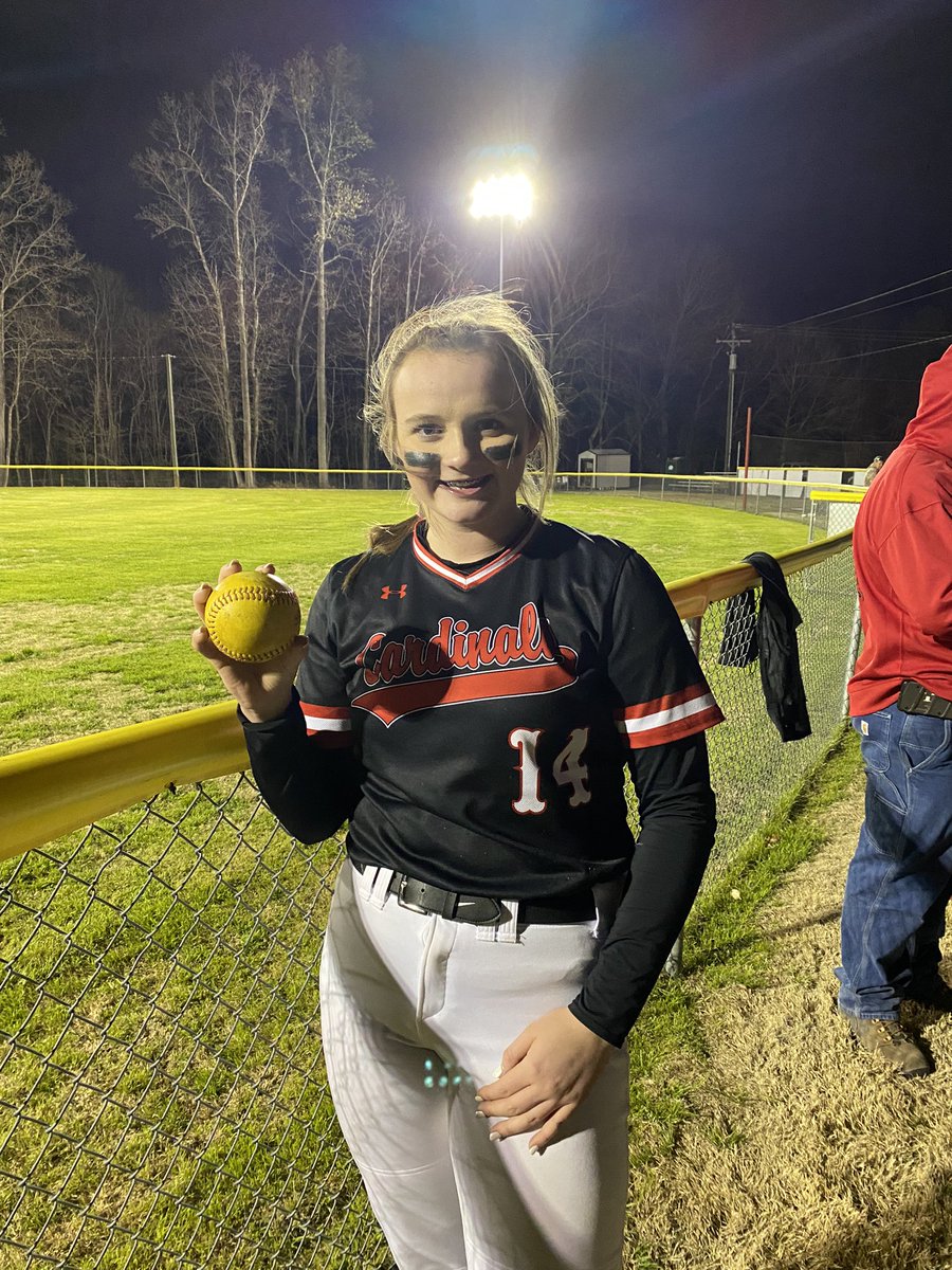 CarolinaEliteCP's tweet photo. **Grand Slam Alert**

@KyleighL2024 with a big fly tonight with the bases juiced to help her East Wilkes team defeat Central Davidson.  Way to go Kid!! https://t.co/T6eXmPBsIu