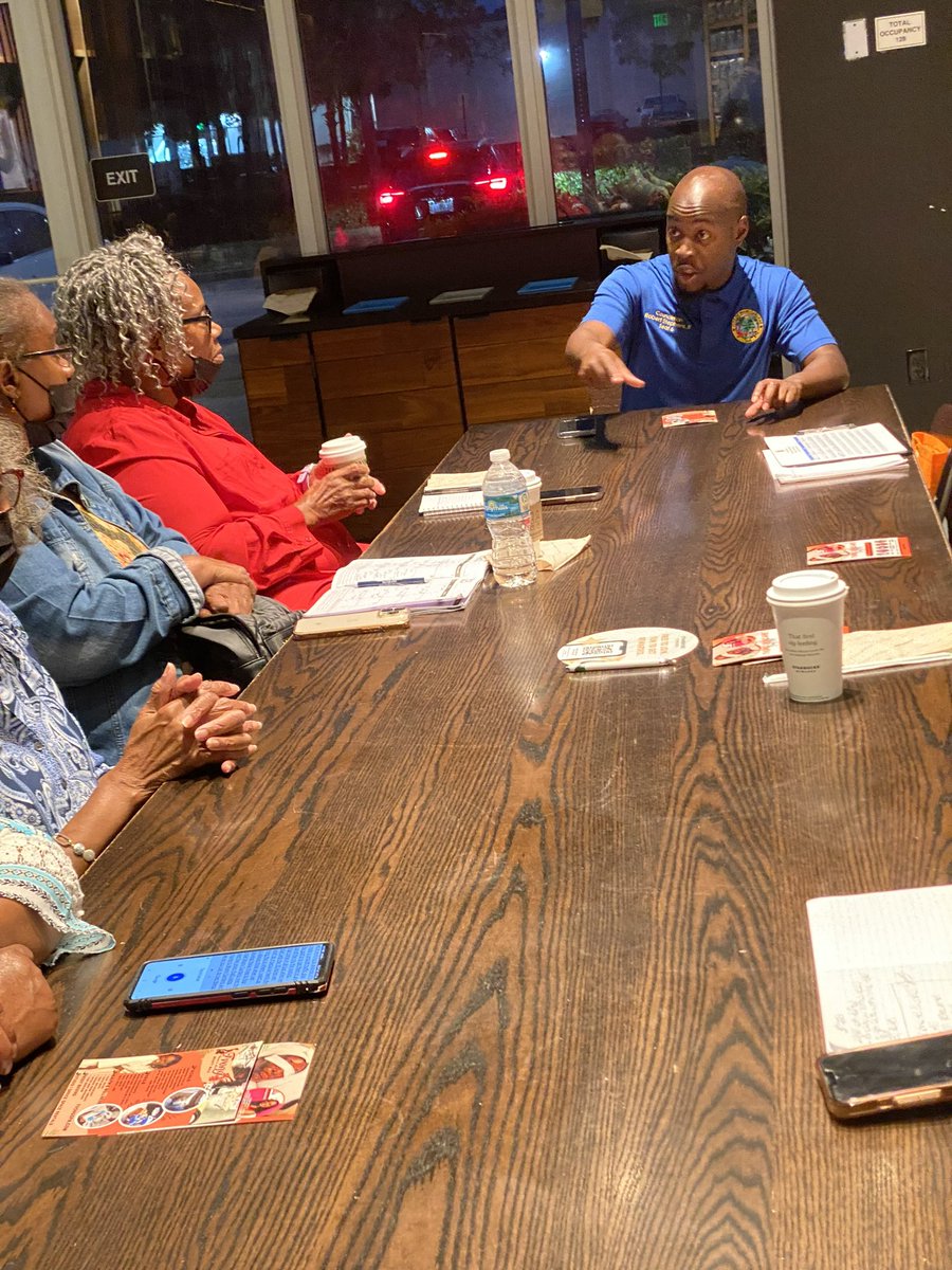 RLStephens3_'s tweet image. Tonight, I hosted my first table talk for the year at Starbucks. It was great meeting with residents again to discuss ways we can continue to improve our city! Be sure to make it out to the next one in April. #WeAreMiamiGardens #TableTalkTuesday #ItsWhereYouWantToBe