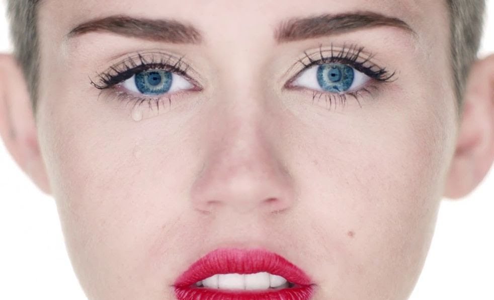 Miley Majesty tweet media